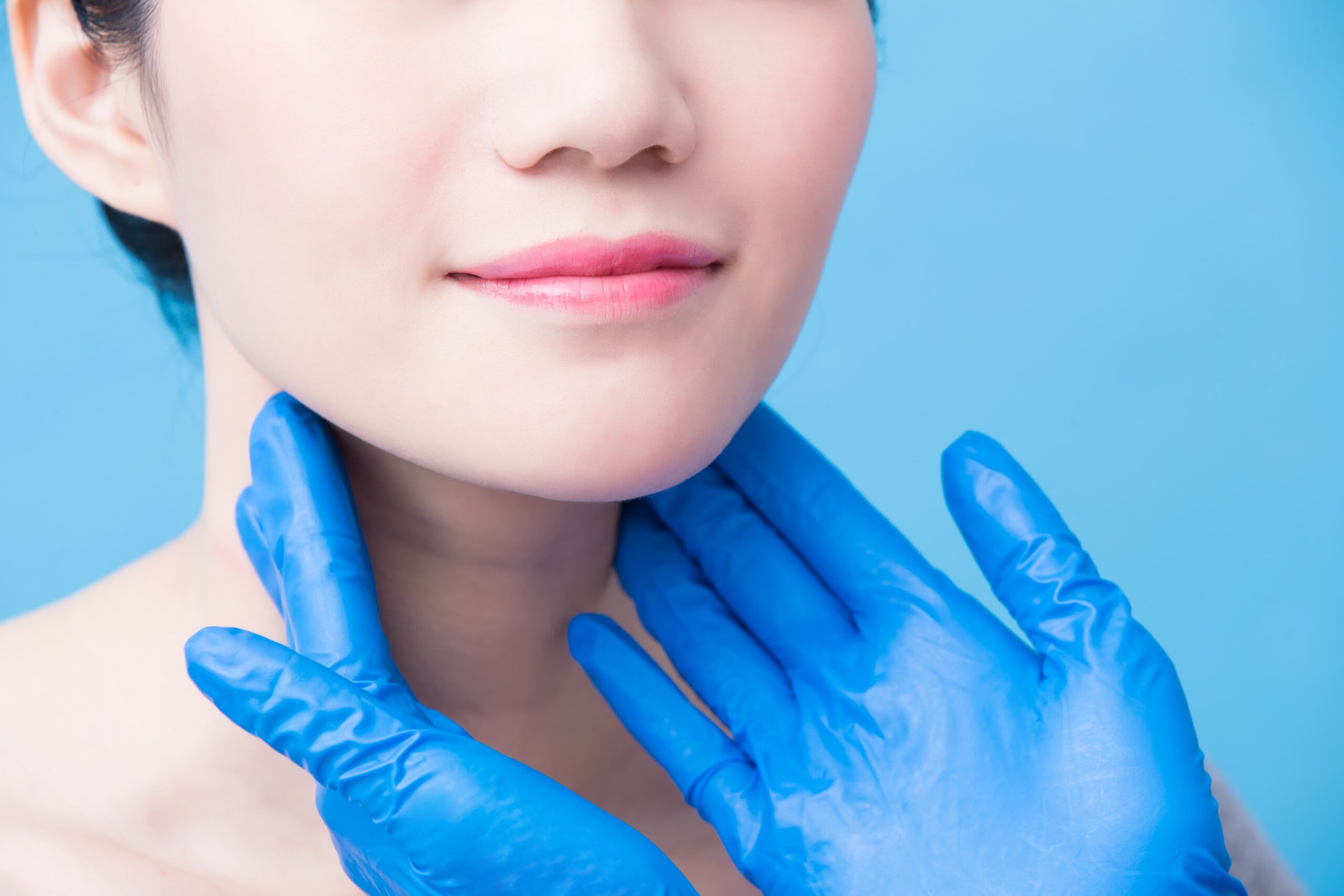 What Are The Symptoms of Hyperthyroidism?